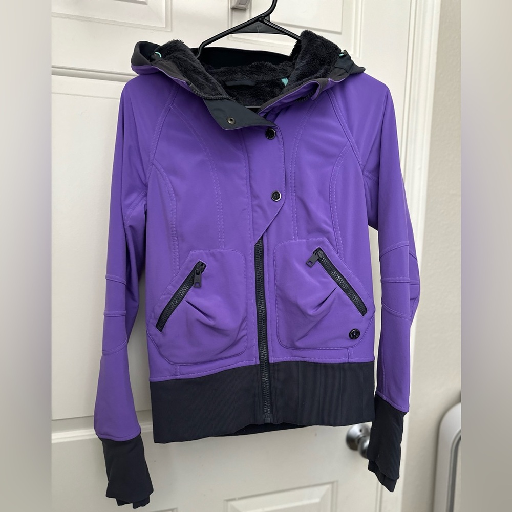 Lululemon Escapade Soft Shell Hooded Bomber Jacket